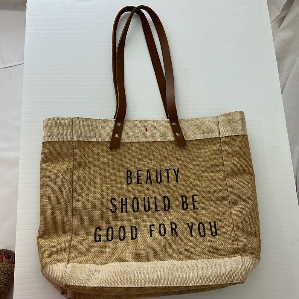 Apolis market tote with long handle in natural